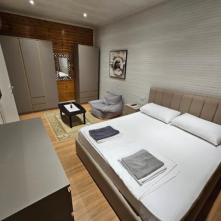 Near Pazari Ri בית נופש *